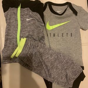 3 piece Nike sweat suit